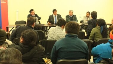 Ministro Víctor Osorio participa en taller con líderes indígenas